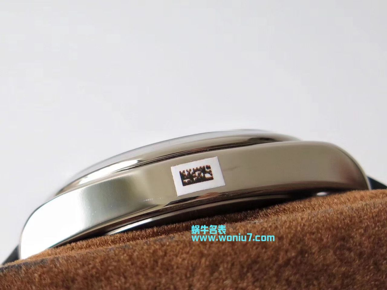   KRF高帝舵碧湾系列M79500-0005腕表 / DT031