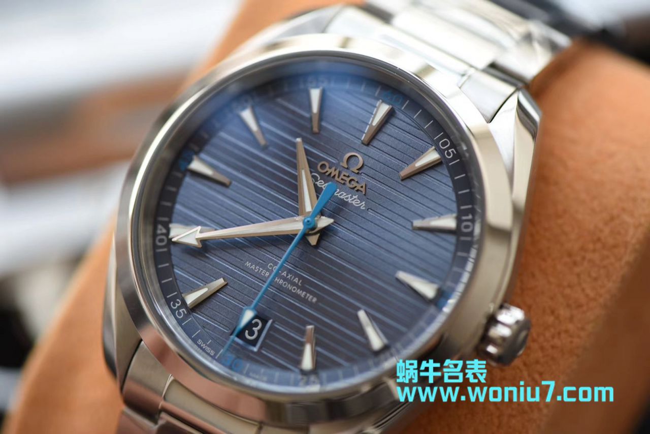   VS  欧米茄海马系列220.10.41.21.03.002、220.12.41.21.03.002腕表 / M361A