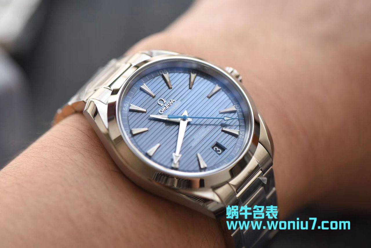   VS  欧米茄海马系列220.10.41.21.03.002、220.12.41.21.03.002腕表 / M361A