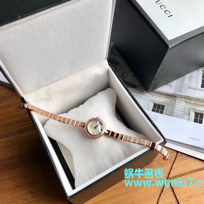   原单女表  古驰硬货，小小个真钻石英女表，整个表圈镶50颗Vs1.0真钻 / GUCCI KK09