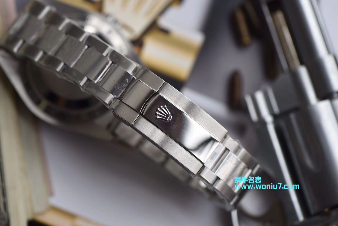   DJ  劳力士MILGAUSS系列116400-GV-72400蓝盘腕表(绿玻璃) / R246