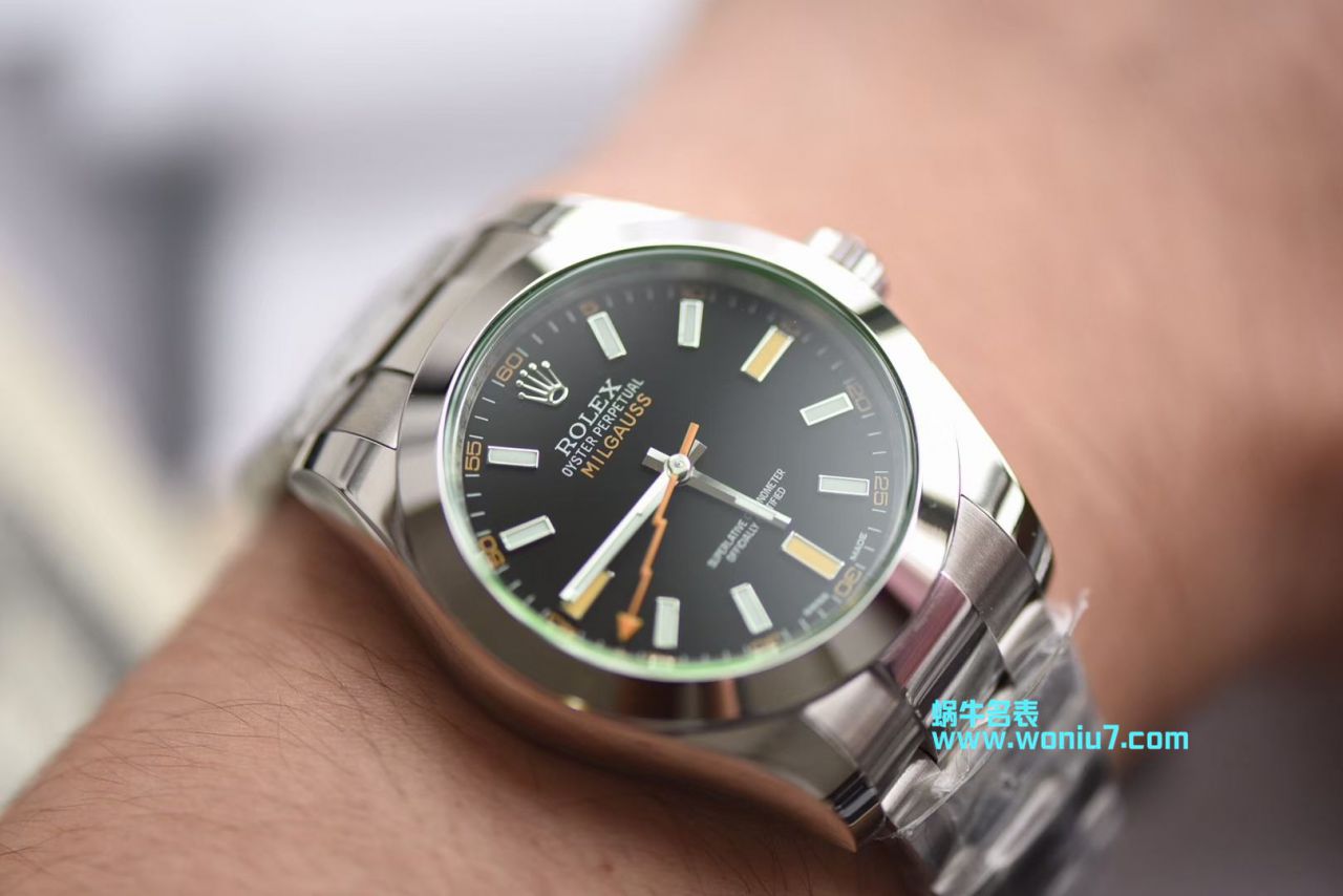   DJ  劳力士MILGAUSS系列116400-GV-72400蓝盘腕表(绿玻璃) / R246