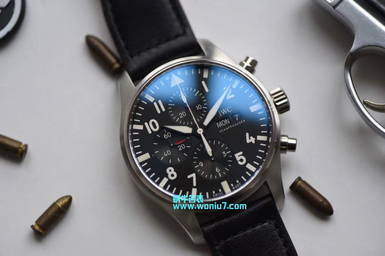   ZF厂万国CHRONOGRAPH飞行员系列IW377709自动机械腕表  / WG137