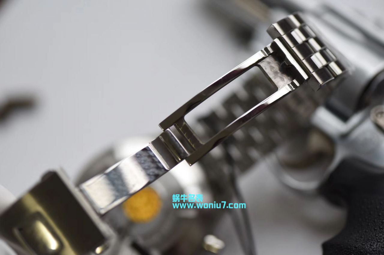   ZF厂万国飞行员CHRONOGRAPH计时腕表 系列IW377710腕表 / WG220