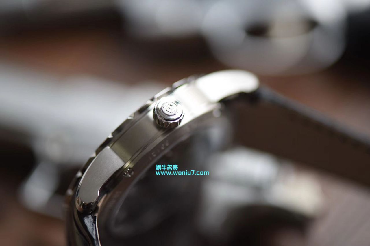   BBR  罗杰杜彼EXCALIBUR（王者系列）系列RDDBEX0393、RDDBEX0392陀飞轮腕表 / LJ028