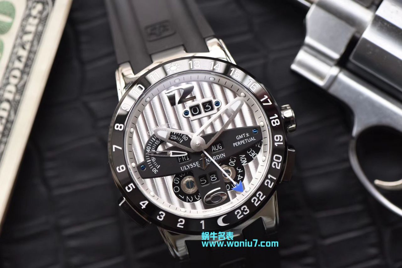   TWA  雅典El TORO/BLACK TORO系列329-00-3、320-00/BQ、326-00-3、326-03、320-00-3腕表 / YD015