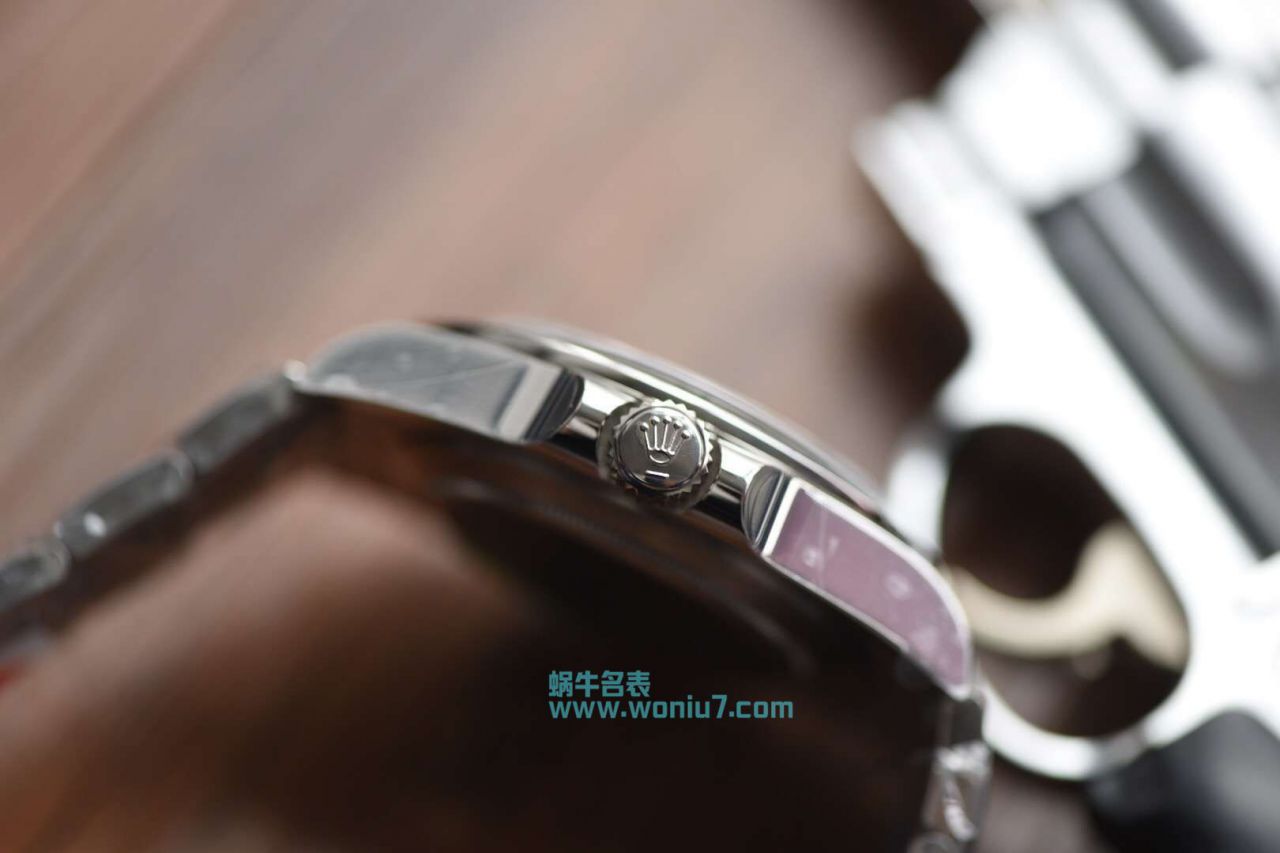   JF高劳力士探险家型探险家型II系列 216570-77210 白盘腕表 / R259