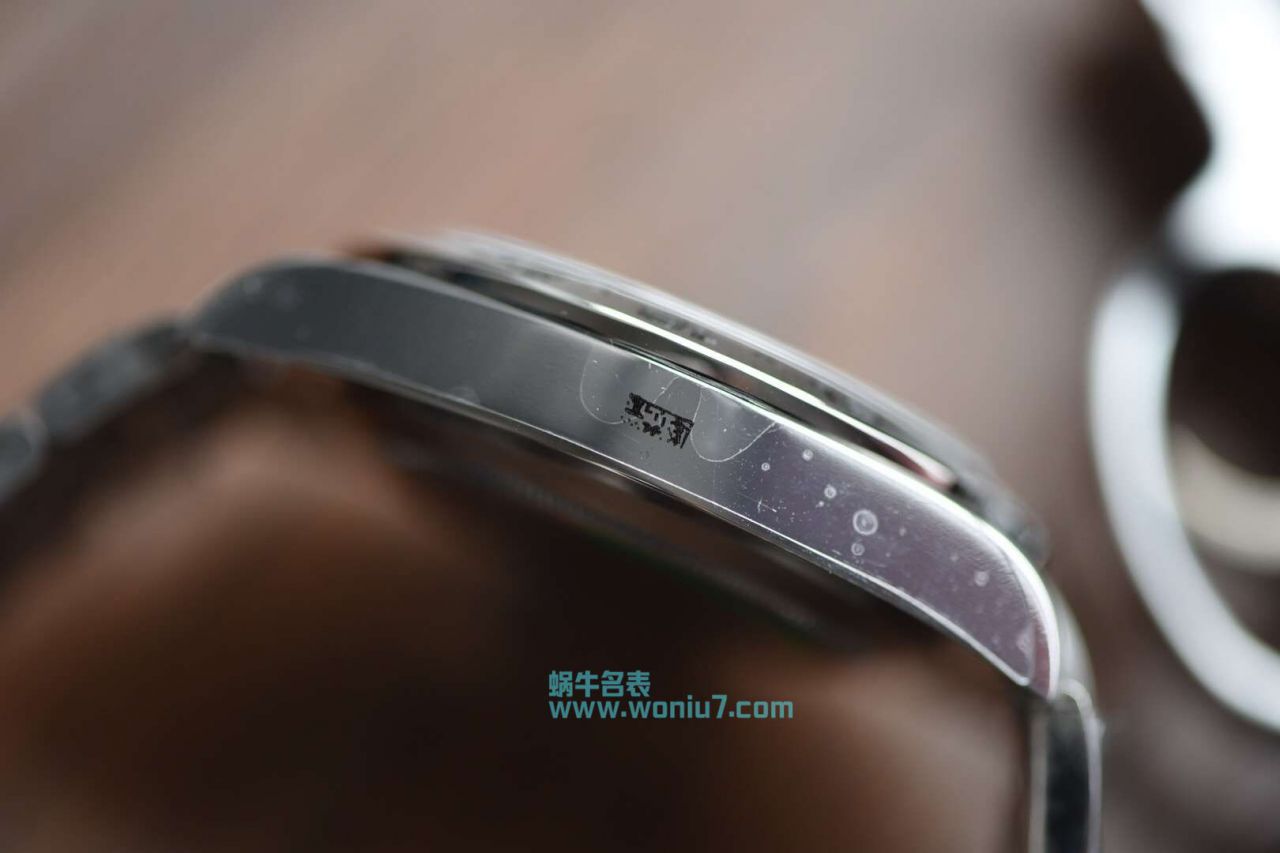   JF高劳力士探险家型探险家型II系列 216570-77210 白盘腕表 / R259