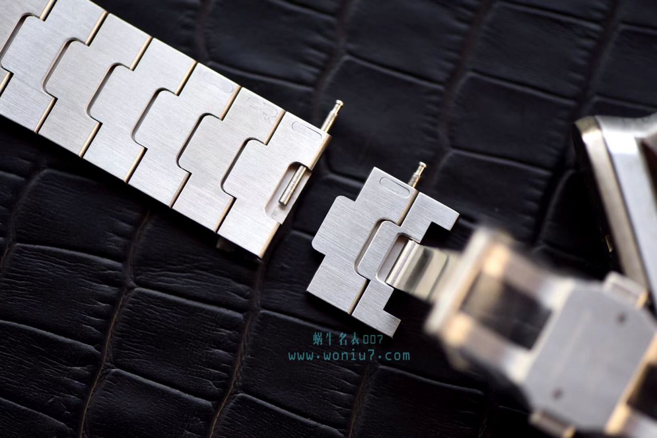 KOR  卡地亚山度士系列W20099C4腕表 / K186   KOR  卡地亚山度士系列W20099C4腕表 / K186