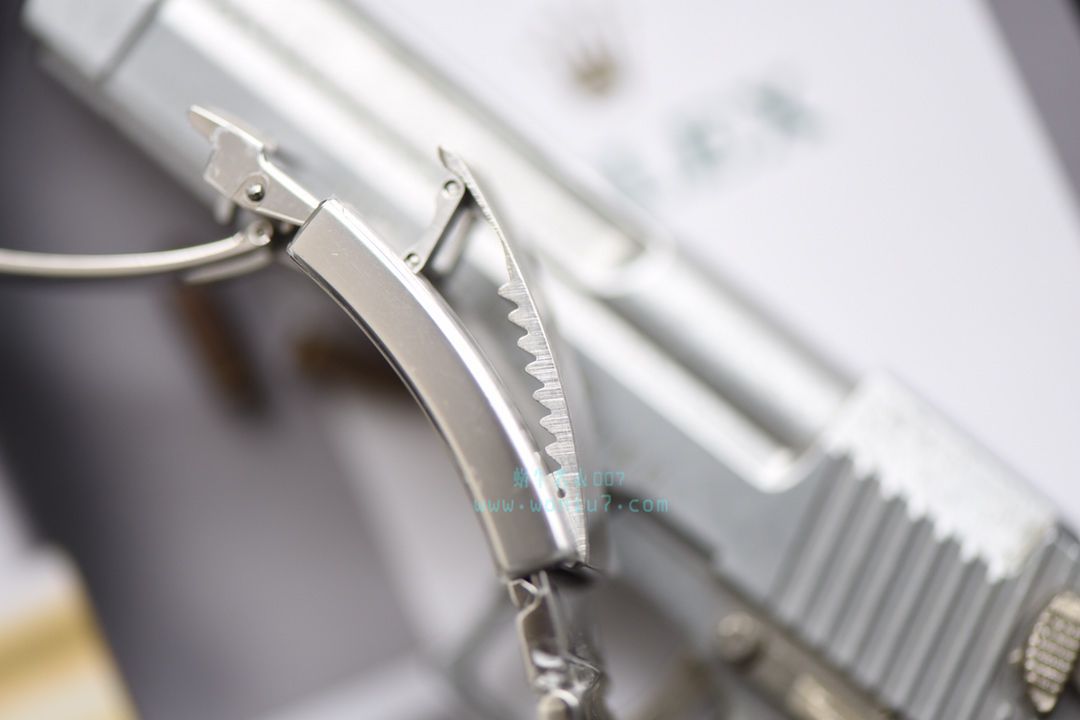 AR黑鬼王904L超级3135机新款 AR劳力士SEA-DWELLER鬼王44MM副本的十年精华 / R2115 AR黑鬼王904L超级3135机新款 AR劳力士SEA-DWELLER鬼王44MM副本的十年精华 / R2115