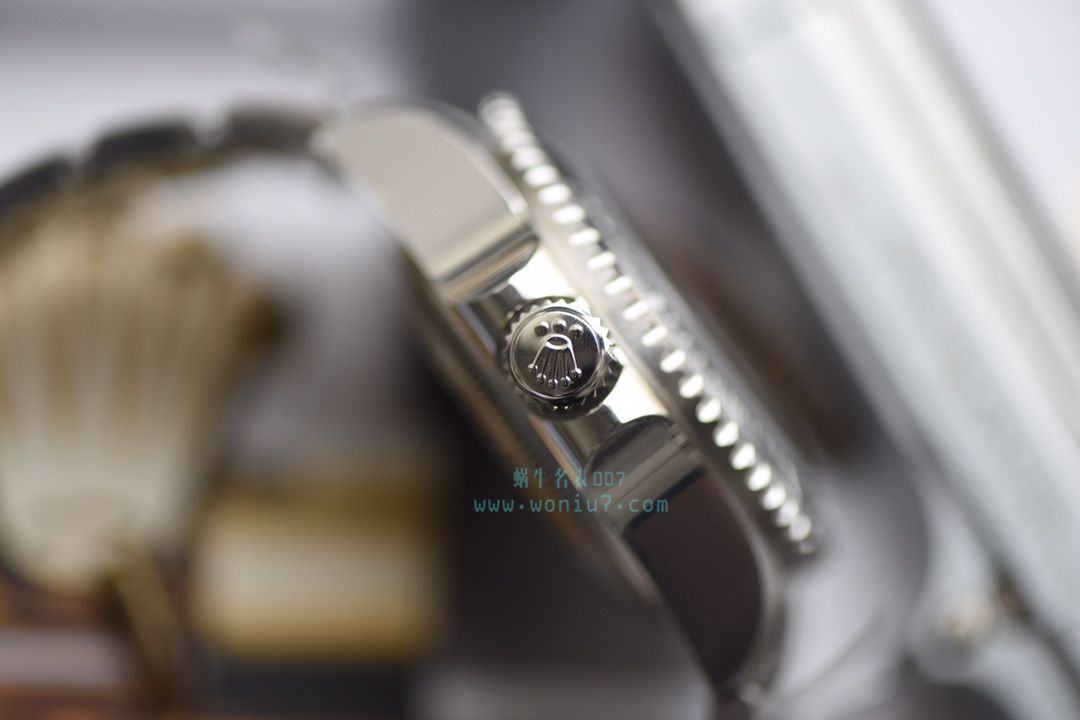 AR黑鬼王904L超级3135机新款 AR劳力士SEA-DWELLER鬼王44MM副本的十年精华 / R2115 AR黑鬼王904L超级3135机新款 AR劳力士SEA-DWELLER鬼王44MM副本的十年精华 / R2115