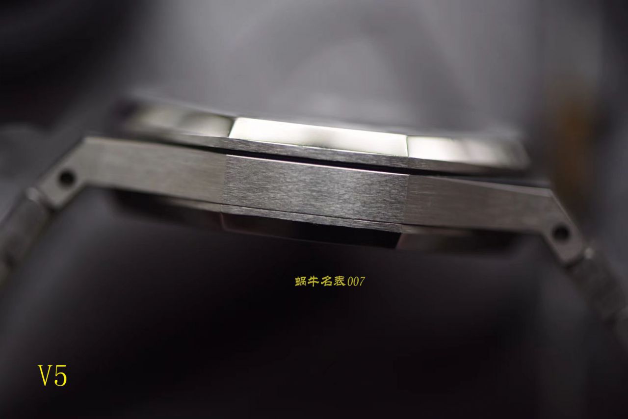   JF  爱彼皇家橡树系列15400ST.OO.1220ST.04腕表 / AP129