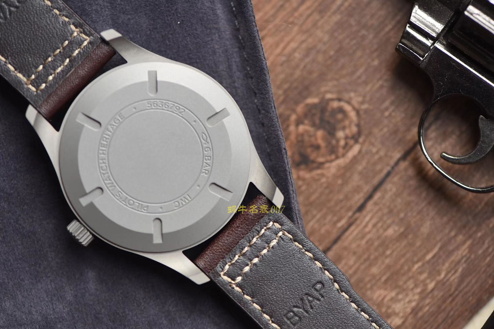 IWC万国表飞行员系列IW327006腕表  M+马克十八   / M186