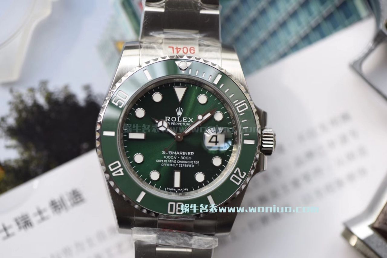   NOOB厂V9版本  劳力士潜航者型系列116610LV-97200 绿盘腕表  劳力士绿水鬼  、劳力士潜航者型系列116610LN-97200 黑盘腕表(黑水鬼) / R295