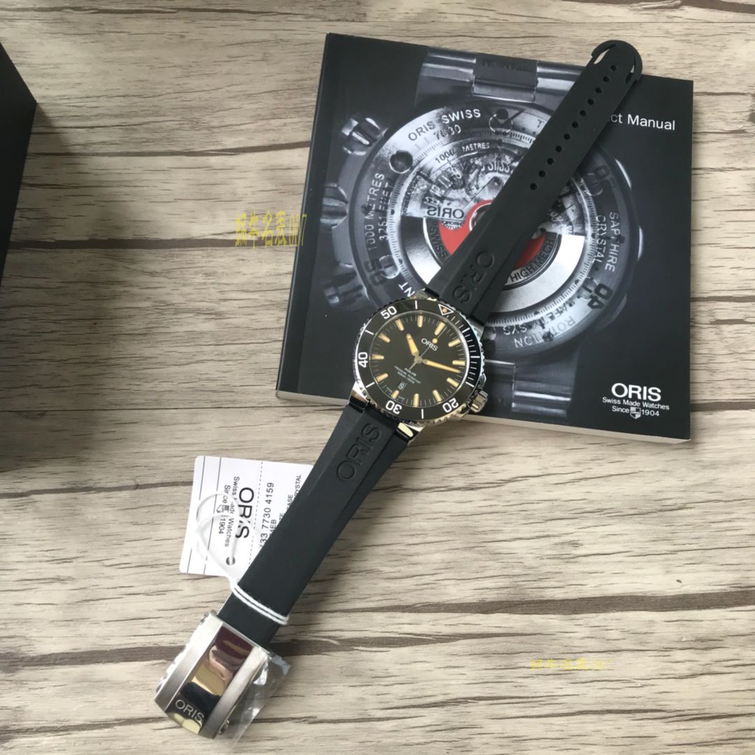   渠道原单，多面可选  豪利时潜水系列01 733 7730 4159-07 4 24 64EB腕表 / OB006