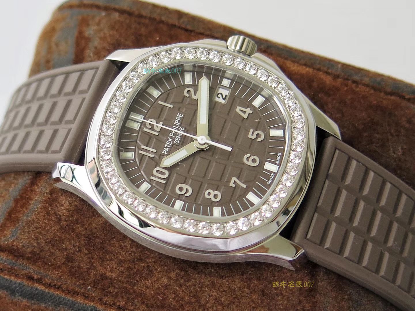   PPF  PATEK PHILIPPE百达翡丽AQUANAUT系列5067A-023腕表女装 / BD261
