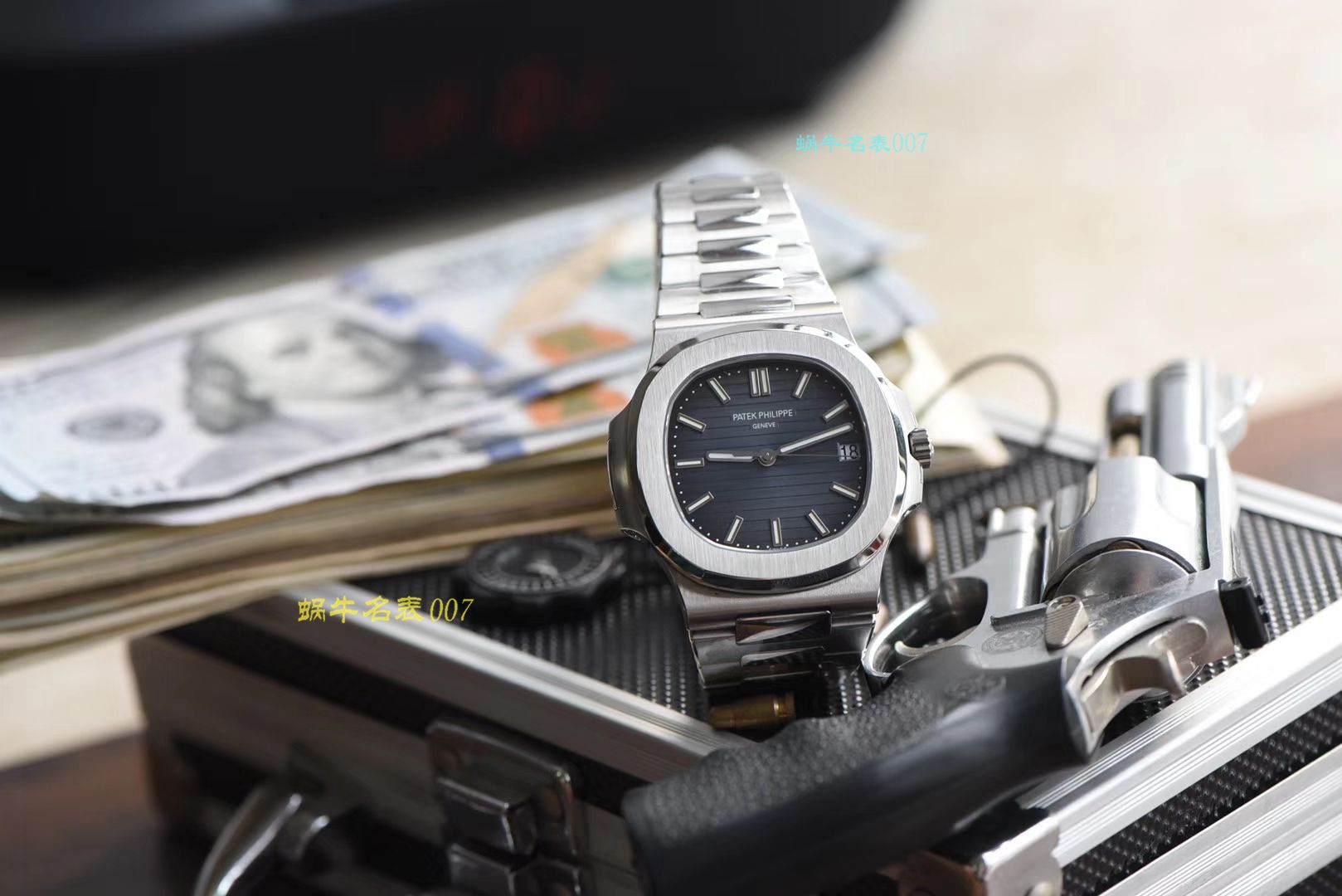   PPF超级PATEK PHILIPPE鹦鹉螺重磅来袭！“灰蓝”  百达翡丽运动优雅5711/1A 010 不锈钢腕表(鹦鹉螺)2019年钢表王座的开年重器 / BD267