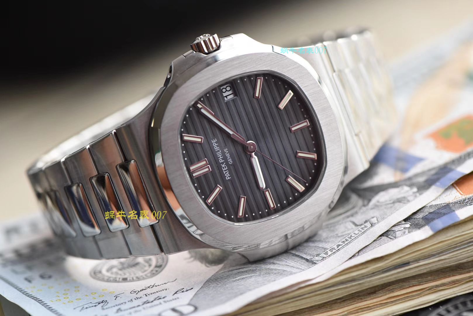   PPF超级PATEK PHILIPPE鹦鹉螺重磅来袭！“灰蓝”  百达翡丽运动优雅5711/1A 010 不锈钢腕表(鹦鹉螺)2019年钢表王座的开年重器 / BD267