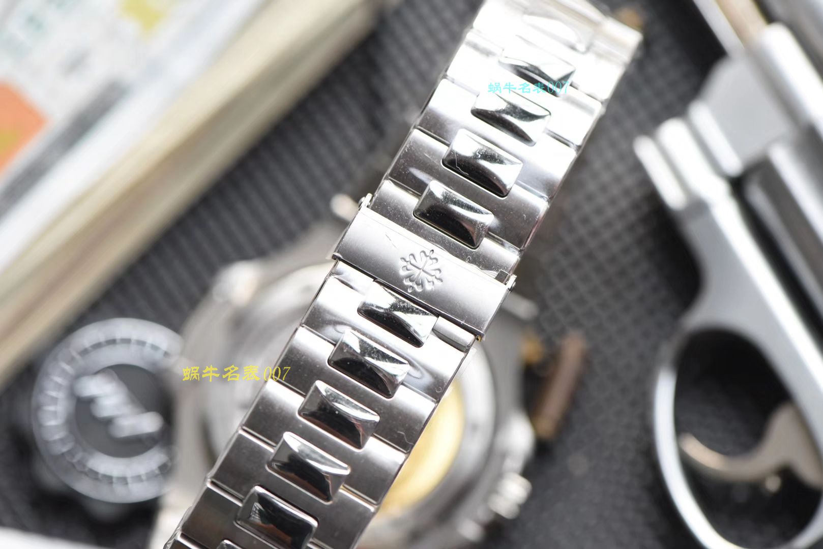   PPF超级PATEK PHILIPPE鹦鹉螺重磅来袭！“灰蓝”  百达翡丽运动优雅5711/1A 010 不锈钢腕表(鹦鹉螺)2019年钢表王座的开年重器 / BD267