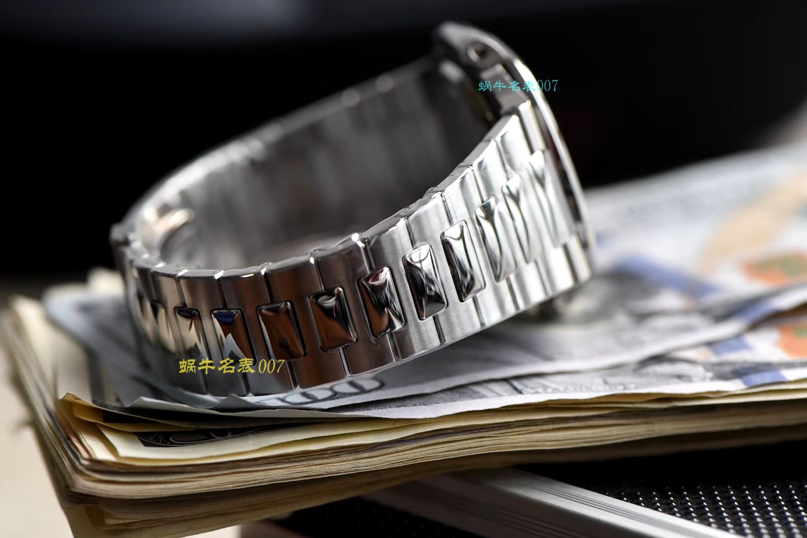   PPF超级PATEK PHILIPPE鹦鹉螺重磅来袭！“灰蓝”  百达翡丽运动优雅5711/1A 010 不锈钢腕表(鹦鹉螺)2019年钢表王座的开年重器 / BD267