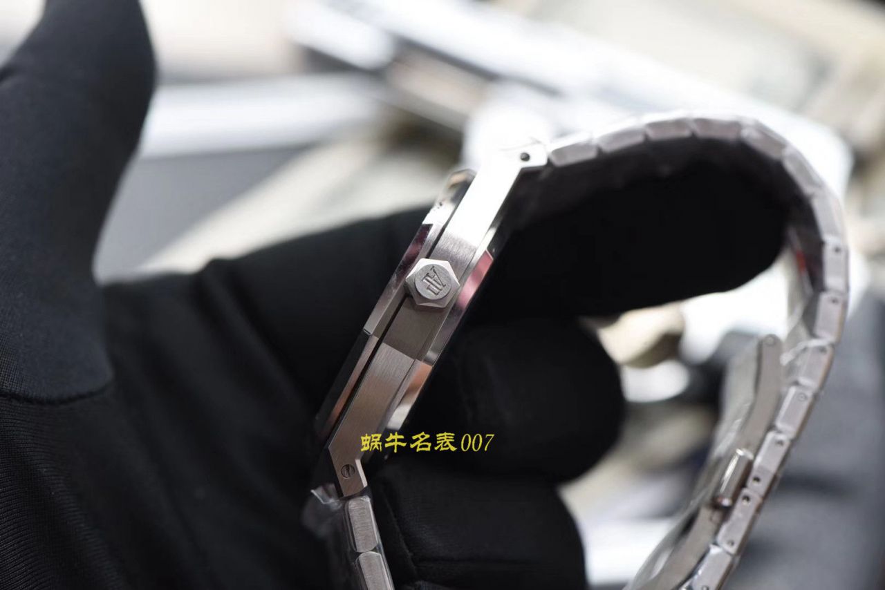   FK厂爱彼  爱彼皇家橡树系列15400ST.OO.1220ST.02，15400ST.OO.1220ST.04腕表 / AP171
