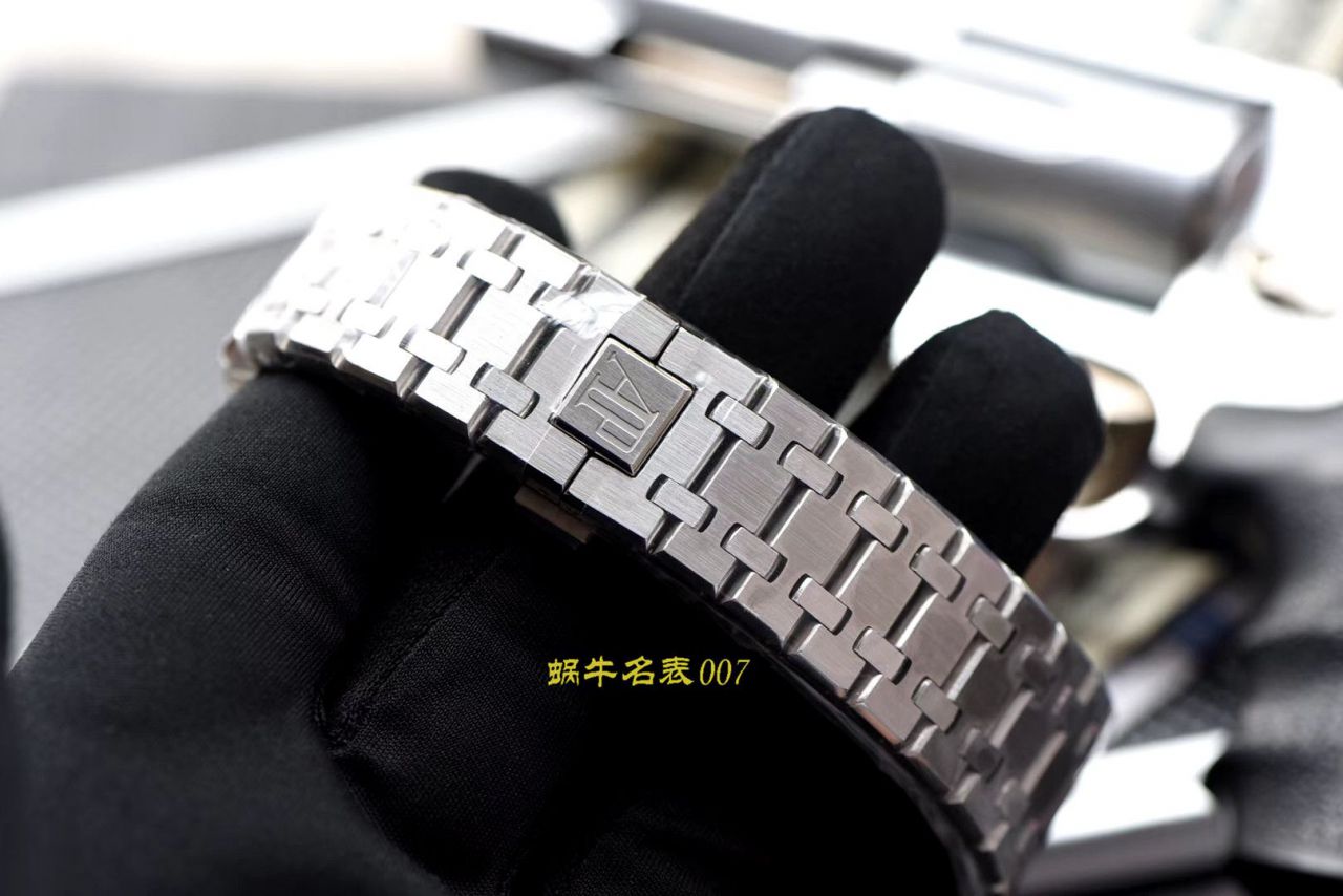   FK厂爱彼  爱彼皇家橡树系列15400ST.OO.1220ST.02，15400ST.OO.1220ST.04腕表 / AP171
