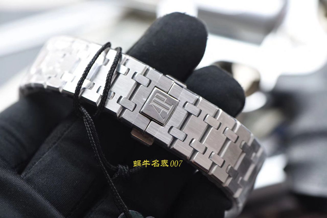   FK厂爱彼  爱彼皇家橡树系列15400ST.OO.1220ST.02，15400ST.OO.1220ST.04腕表 / AP171