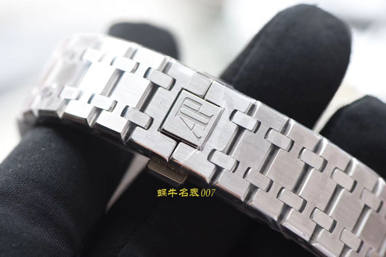   FK厂爱彼  爱彼皇家橡树系列15400ST.OO.1220ST.02，15400ST.OO.1220ST.04腕表 / AP171
