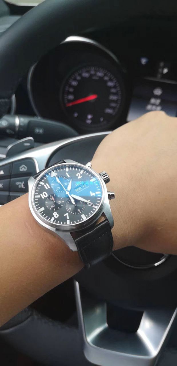   怎么样买v6厂的  IWC万国表飞行员系列IW377719腕表 / WG377