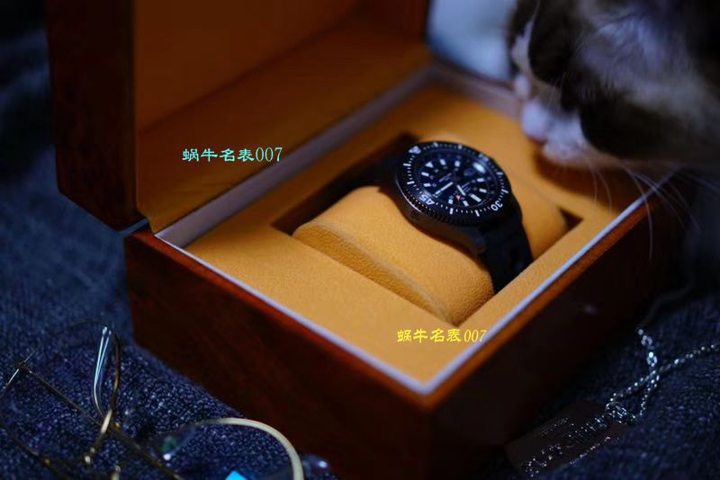   原单正品、支持专柜验货  百年灵超级海洋系列A17392D7/BD68/162A 、 A17392D8|C910|228S|A20SS.1腕表 / BL081