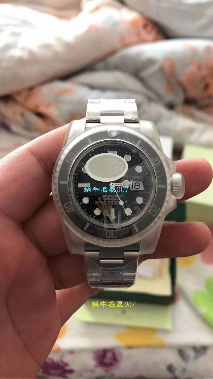   NOOB厂V9版本  劳力士潜航者型系列116610LV-97200 绿盘腕表  劳力士绿水鬼  、劳力士潜航者型系列116610LN-97200 黑盘腕表(黑水鬼) / R295