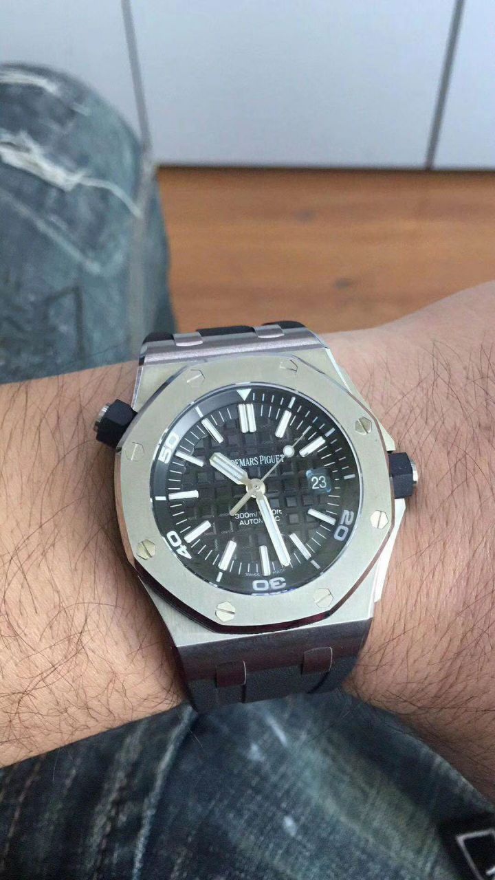   JF视频评测爱彼皇家橡树离岸型系列15703ST.OO.A002CA.01腕表，全新V9S超强版正式闪亮登场 / AP156