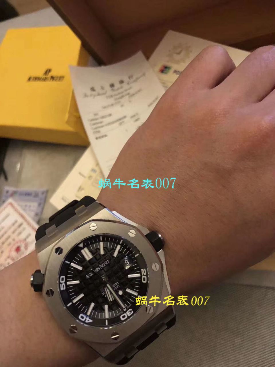   JF视频评测爱彼皇家橡树离岸型系列15703ST.OO.A002CA.01腕表，全新V9S超强版正式闪亮登场 / AP156