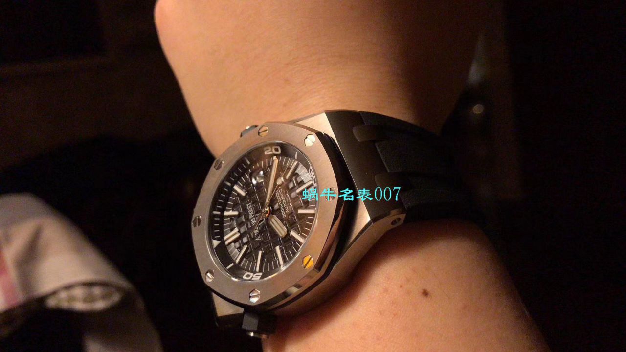   JF视频评测爱彼皇家橡树离岸型系列15703ST.OO.A002CA.01腕表，全新V9S超强版正式闪亮登场 / AP156