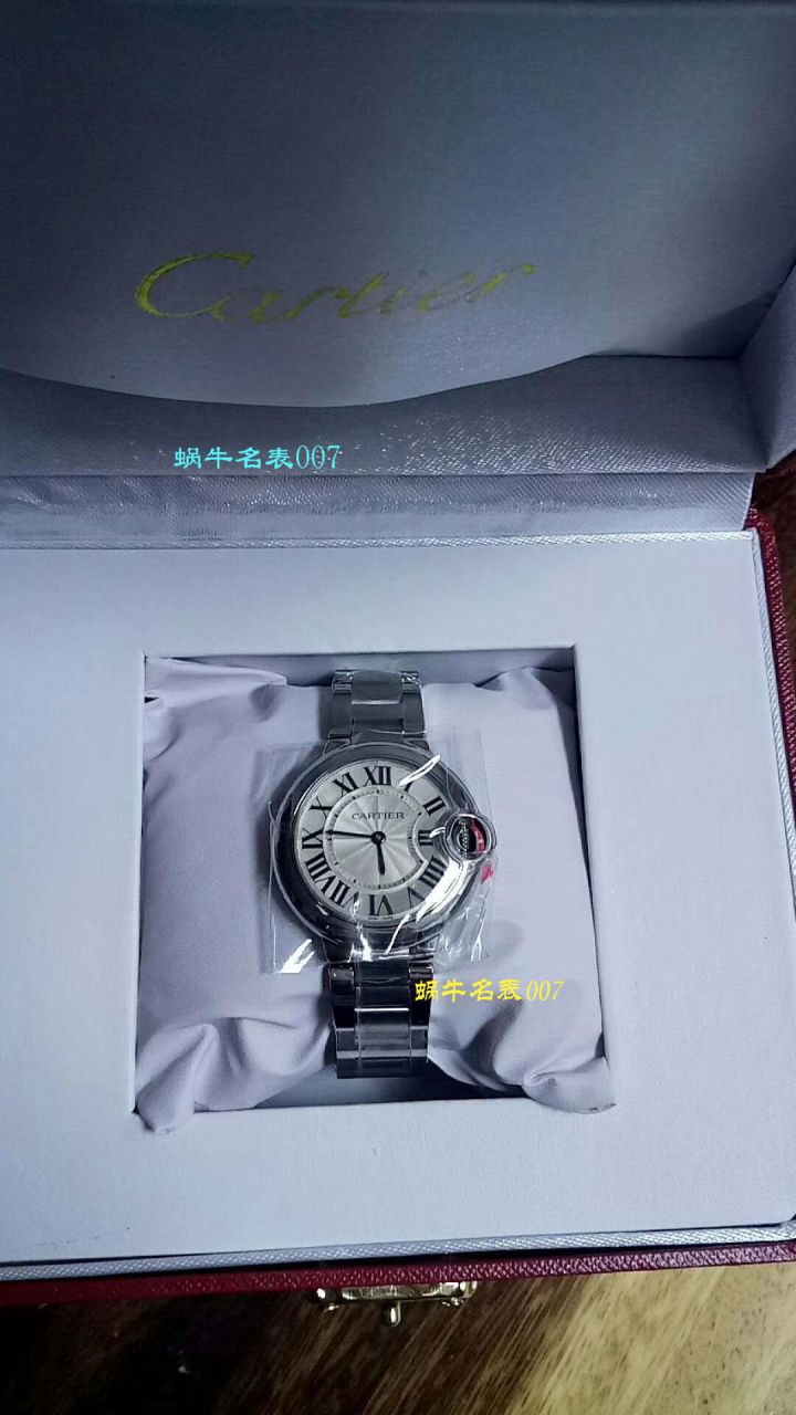   视频测评V6厂高卡地亚蓝气球系列W6920084女士33毫米石英腕表 / KAC080