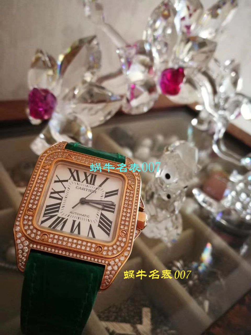   视频测评HBBV6厂卡地亚山度士系列W20126X8 女士机械腕表 / KDY084