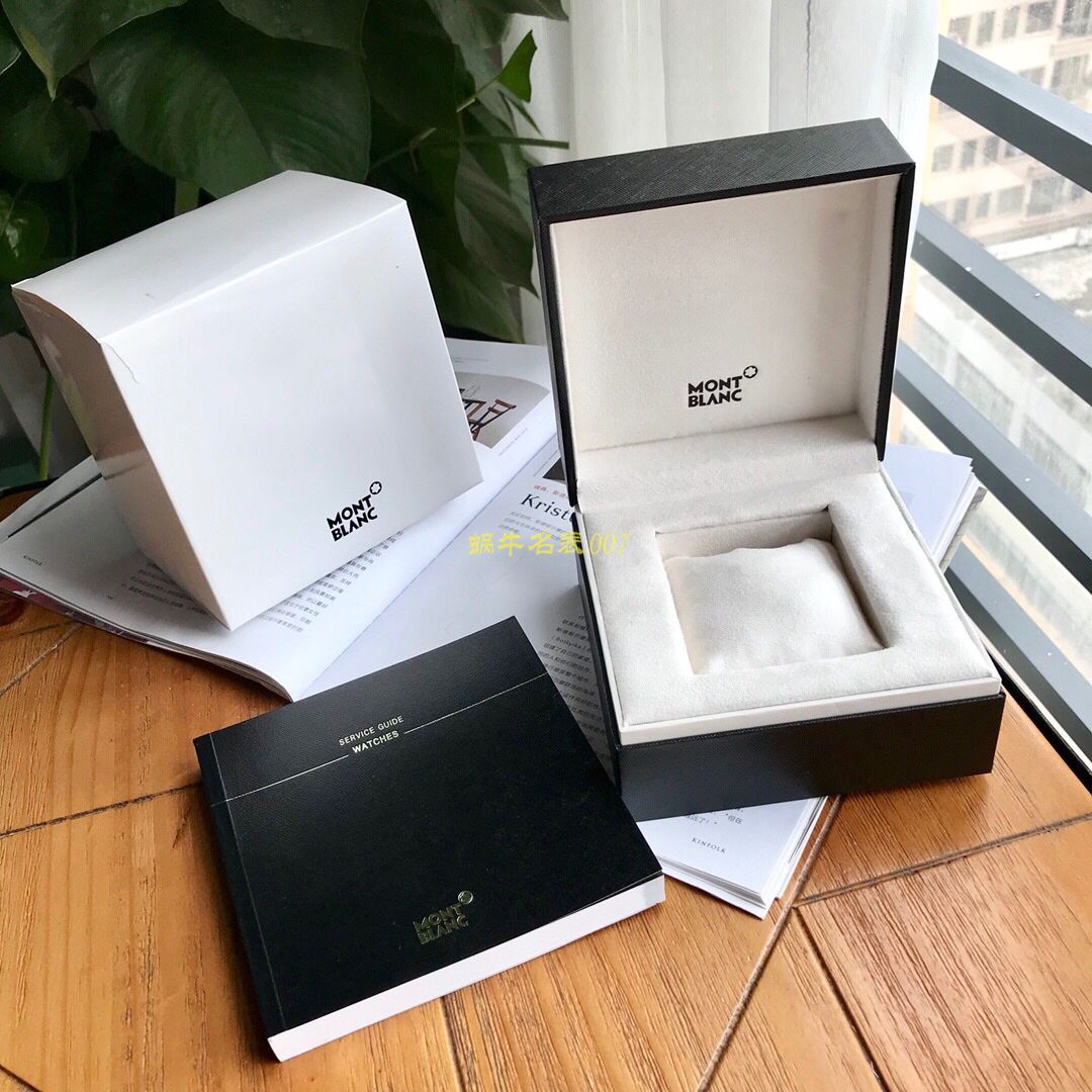   渠道原单MONTBLANC  万宝龙4810系列U0115937、U0115936腕表 / M019