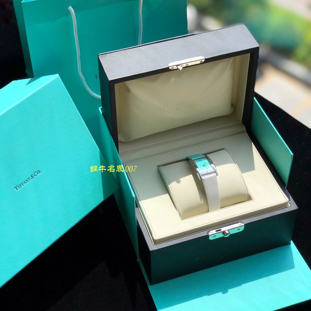   渠道定制  蒂芙尼拼面夜光手表，世界上最迷人的蓝面，tiffany blue女装腕表！ / Tiffany01