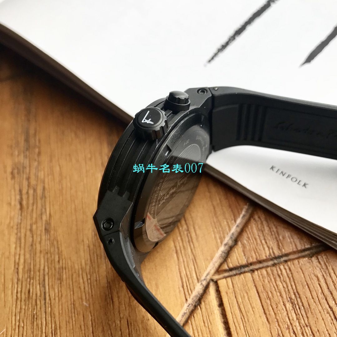   渠道原单  菲拉格慕Ferragamo F-80系列碳素纤维男士腕表 / FEL011