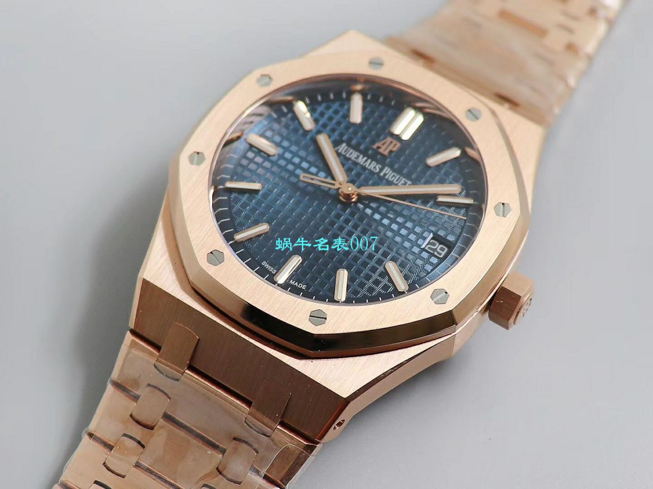   OM厂Audemars Piguet表  爱彼皇家橡树系列15500OR.OO.1220OR.01，15500OR.OO.D002CR.01腕表 / AP181