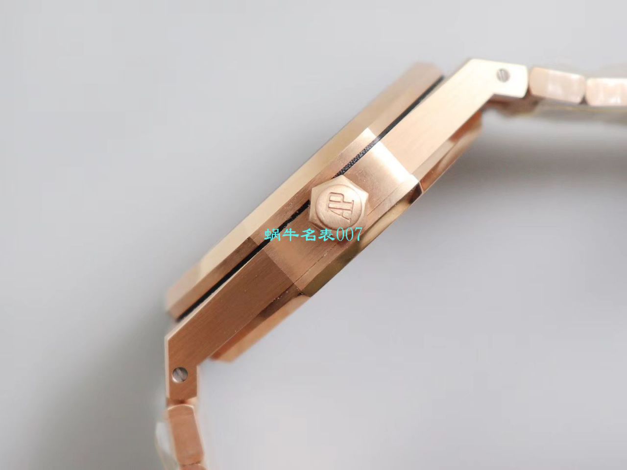   OM厂Audemars Piguet表  爱彼皇家橡树系列15500OR.OO.1220OR.01，15500OR.OO.D002CR.01腕表 / AP181
