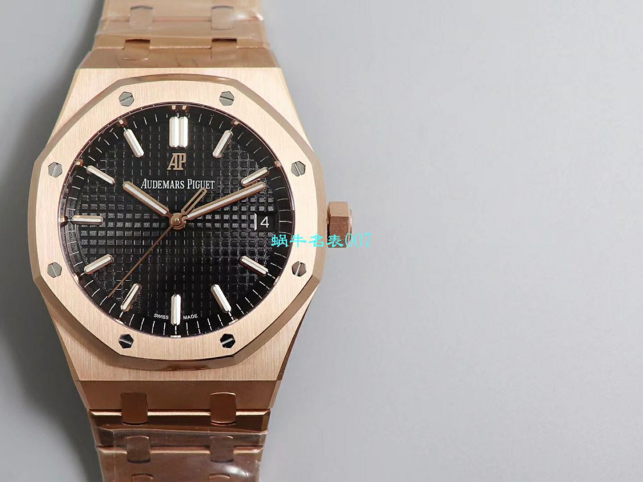   OM厂Audemars Piguet表  爱彼皇家橡树系列15500OR.OO.1220OR.01，15500OR.OO.D002CR.01腕表 / AP181