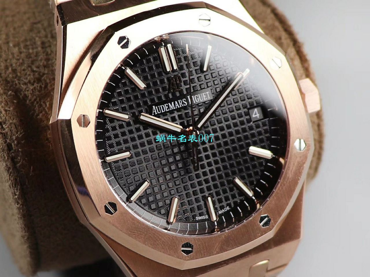   OM厂Audemars Piguet表  爱彼皇家橡树系列15500OR.OO.1220OR.01，15500OR.OO.D002CR.01腕表 / AP181