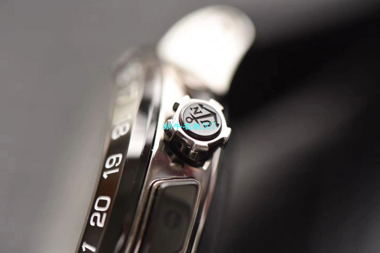 视频评测TWA厂Ulysse Nardin  雅典表复杂功能万年历腕表系列 329-00-3腕表 / YD018