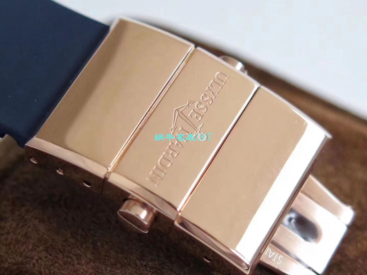   Ulysse Nardin  TWA厂雅典复杂功能系列326-00-3腕表 / YD020