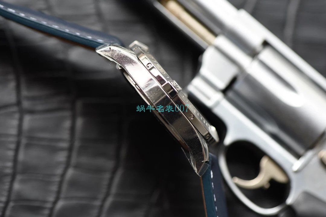   台湾厂中国机长同款  Breitling百年灵挑战者A1731311.C934.113X.A18BA.1腕表 / BL119