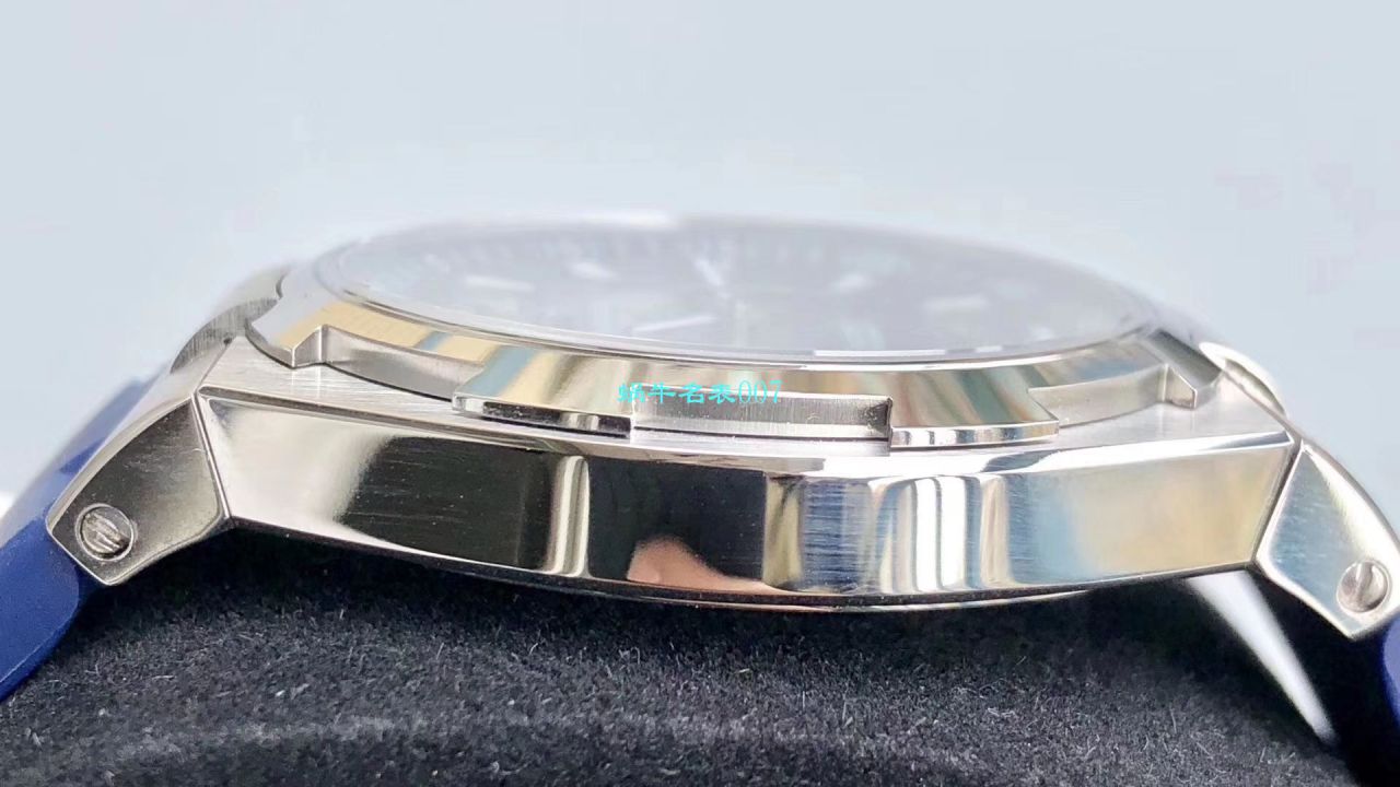   8F高江诗丹顿纵横四海系列4500V/110A-B128腕表 / JS051