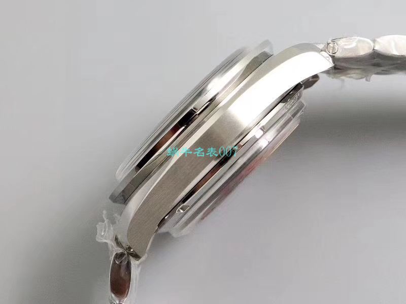OM厂欧米茄赛车计时码表  SPEEDMASTER  超霸329.30.44.51.01.002，329.33.44.51.01.001腕表 / M633