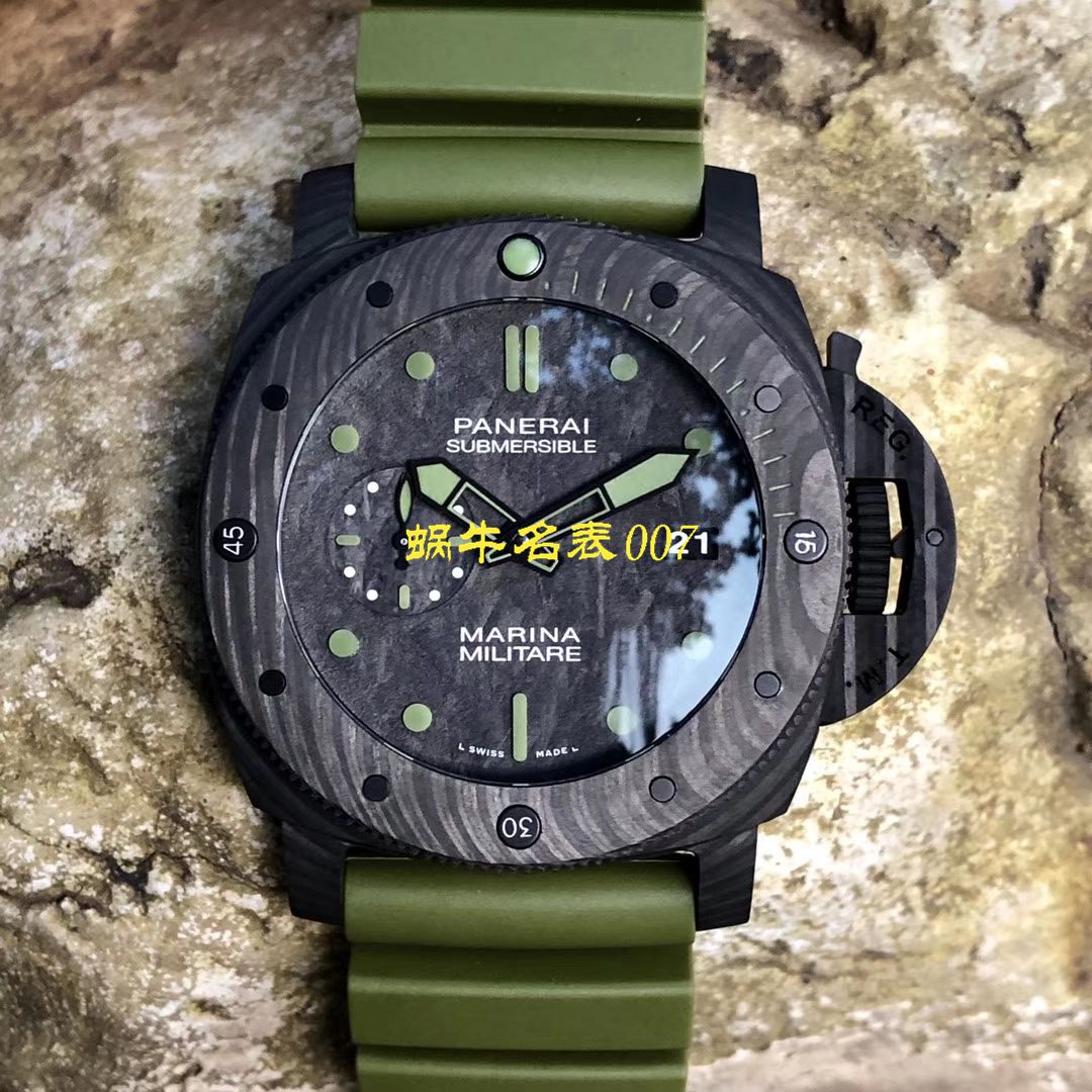   VS厂新品军绿面英雄情结  沛纳海SUBMERSIBLE 潜行系列PAM00961腕表 / VSPAM961