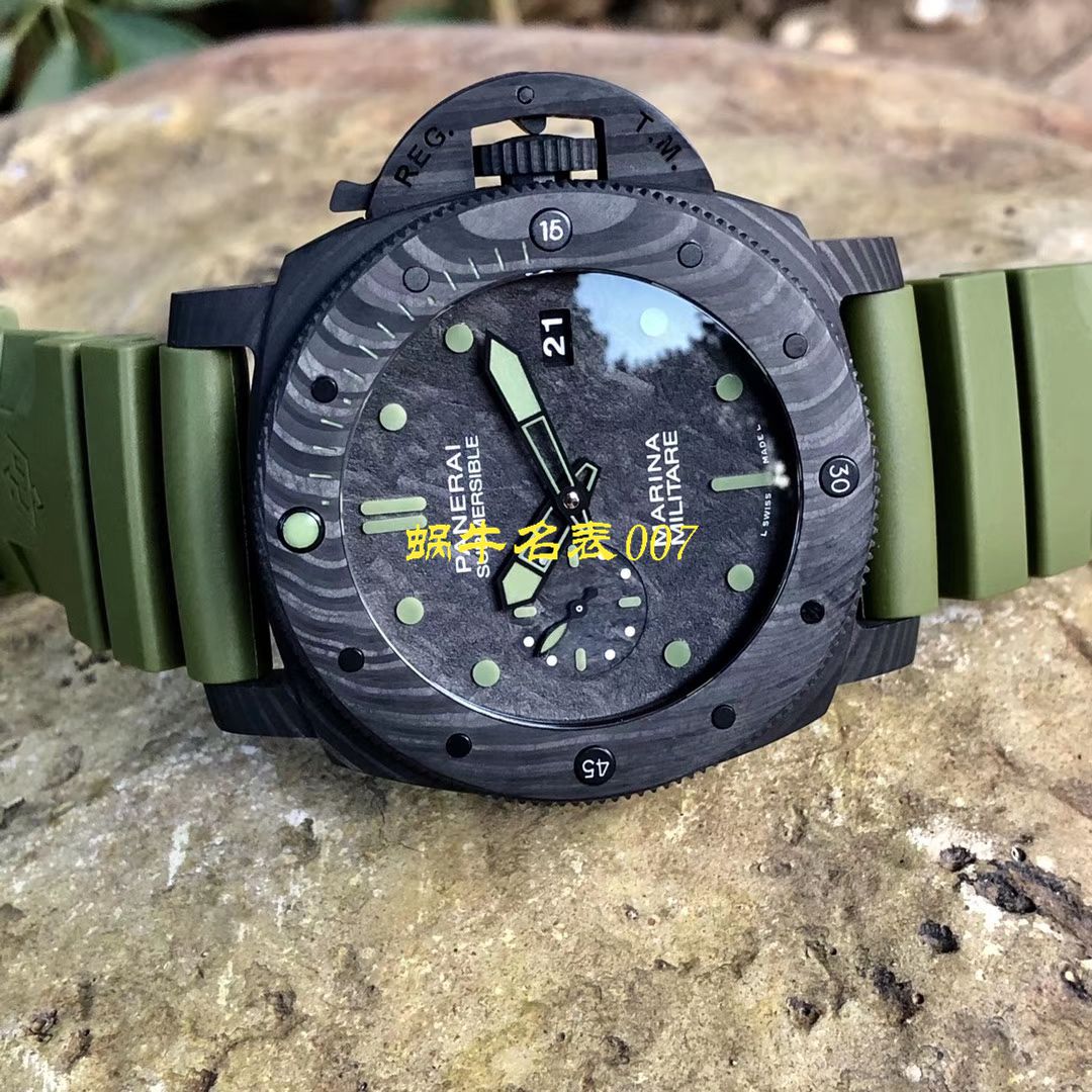  VS厂新品军绿面英雄情结  沛纳海SUBMERSIBLE 潜行系列PAM00961腕表 / VSPAM961